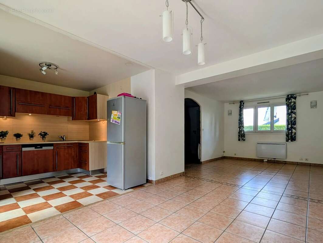 Maison à PLAISIR