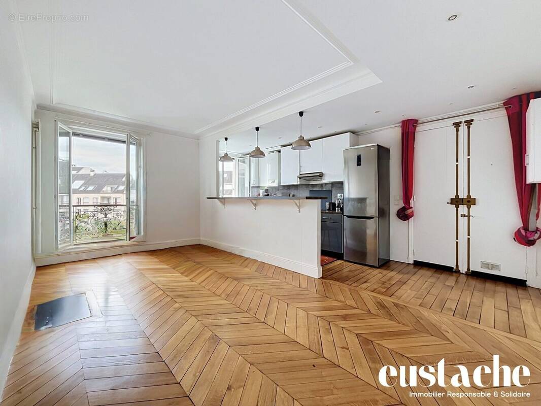 Appartement à PARIS-11E