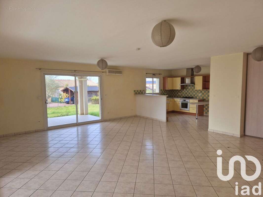 Photo 2 - Maison à ROQUEFORT