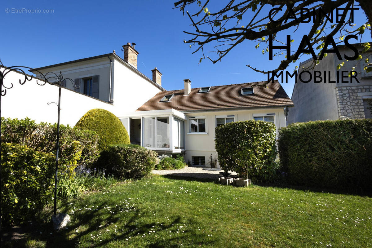 Maison à FONTAINEBLEAU