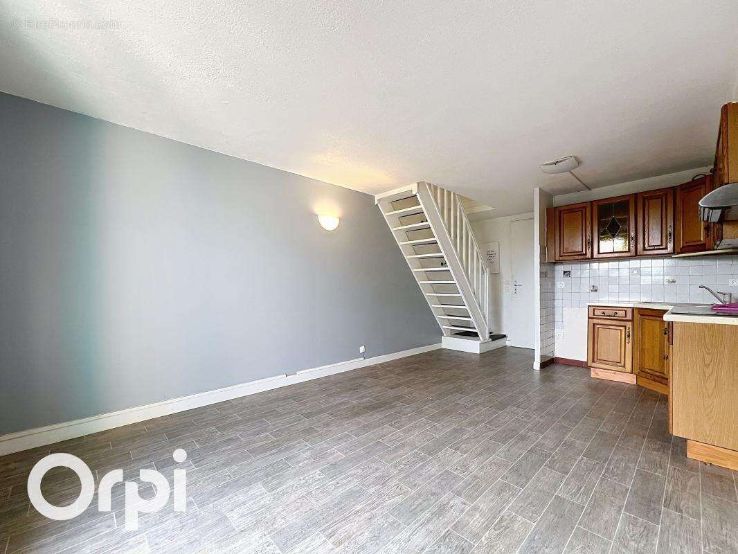Appartement à VILLENEUVE-LOUBET
