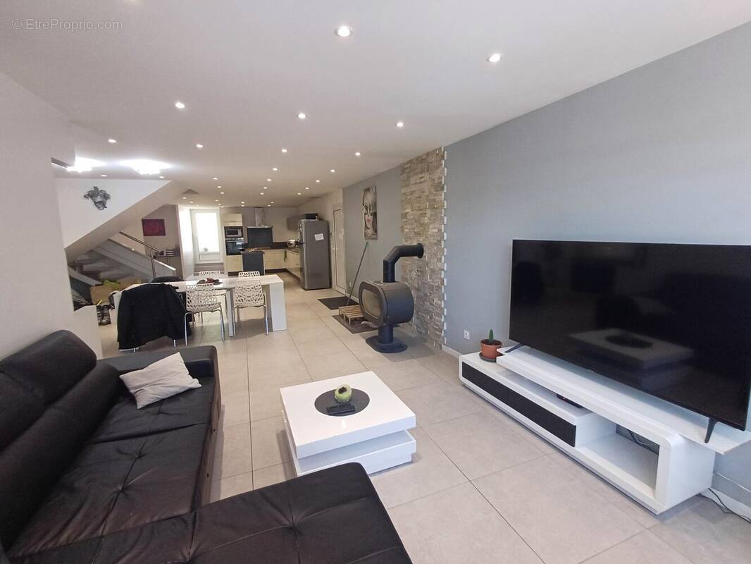 Maison à SAINT-BEAT