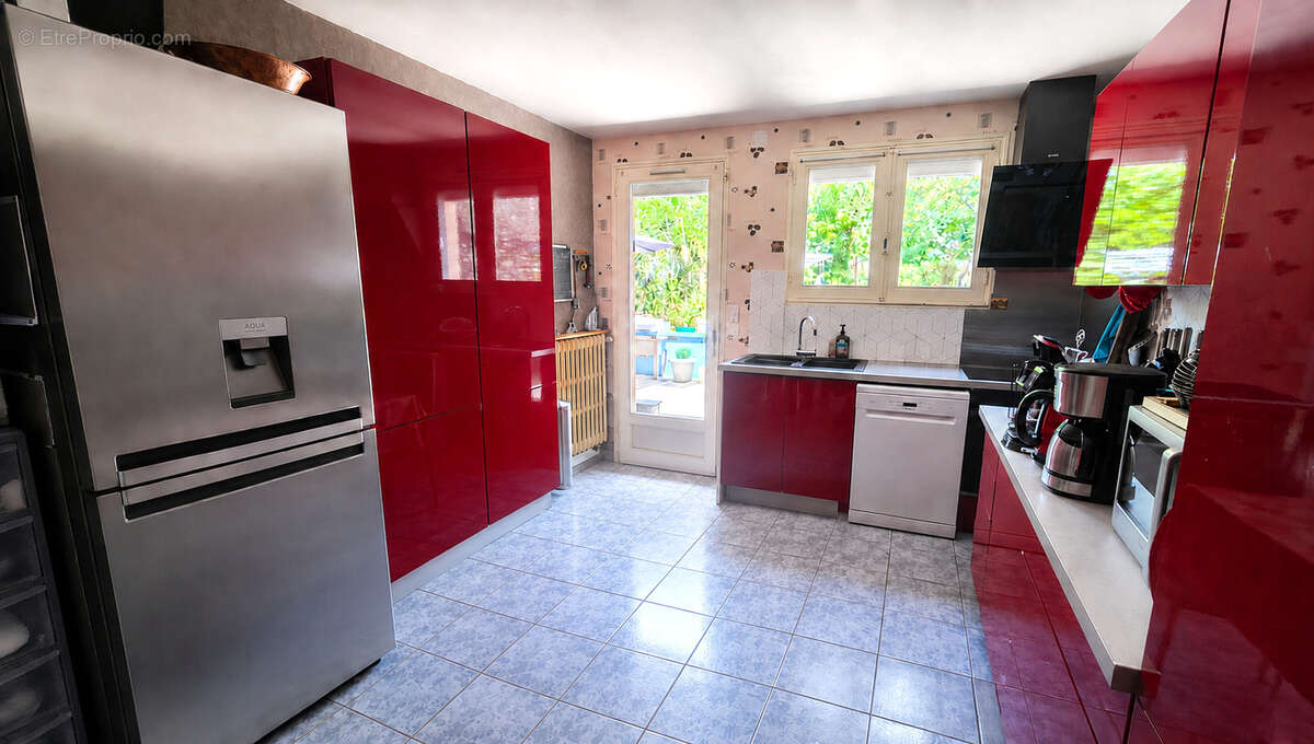 Maison à SAINT-ETIENNE-DU-BOIS