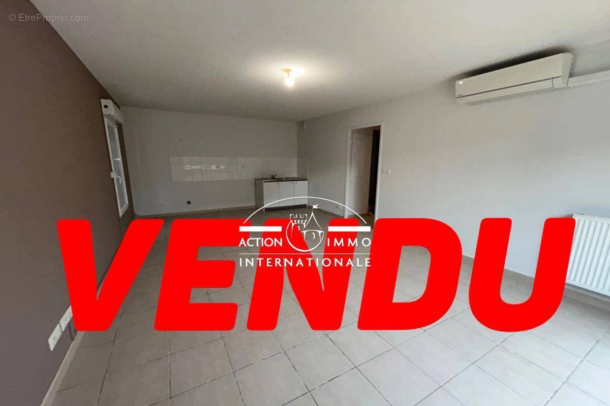 Appartement à SAINT-MARTIN-DE-CRAU