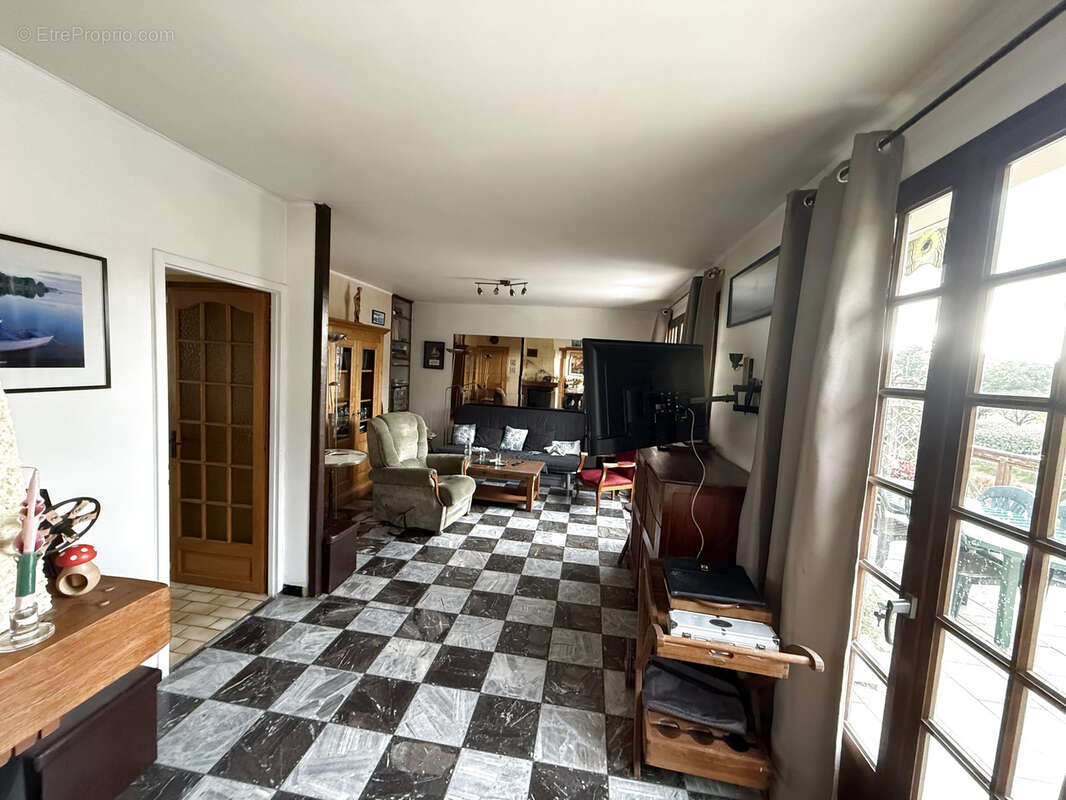 Maison à COLOMBIERS