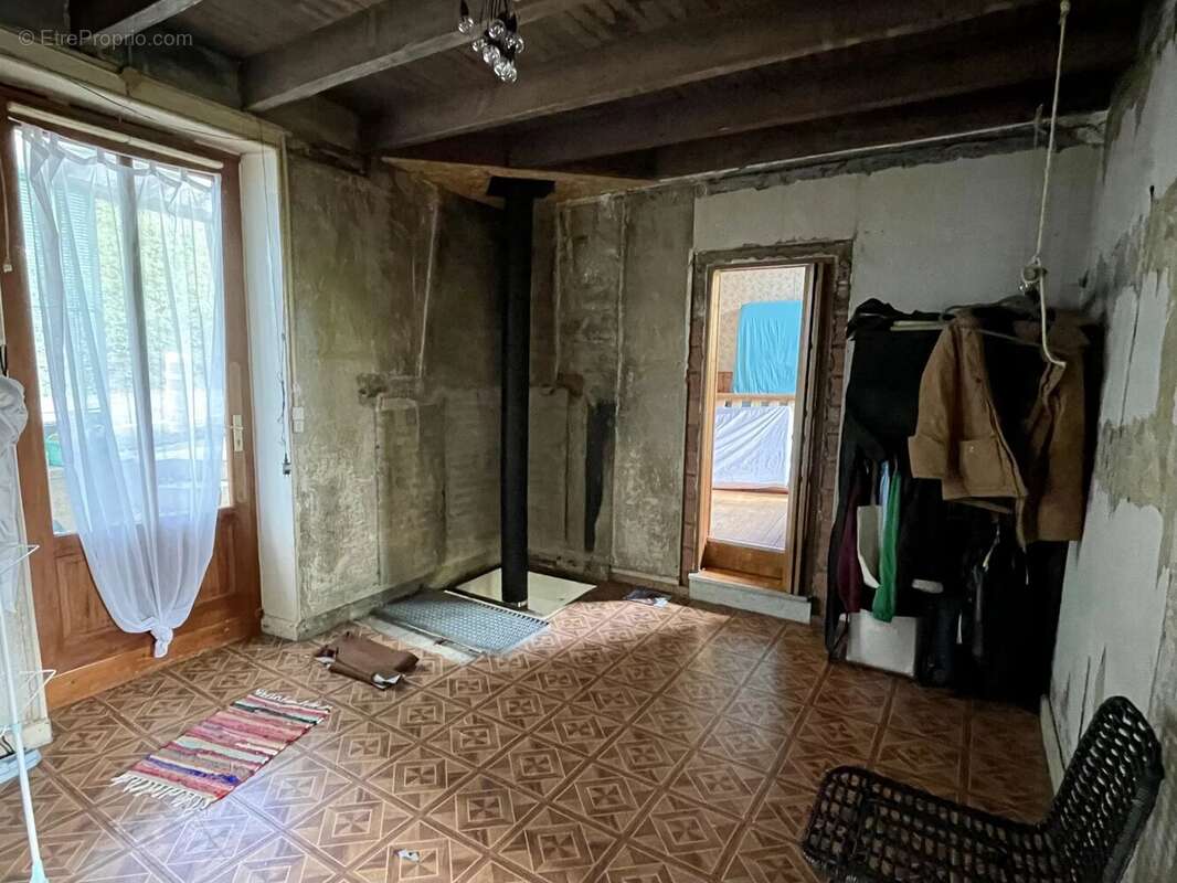 Maison à CHATEAU-GARNIER