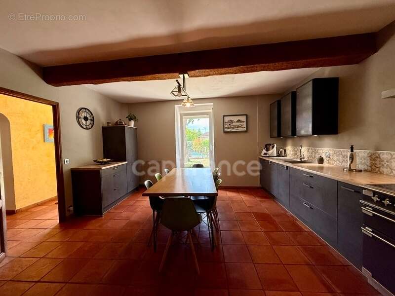 Maison de Maitre CARCASSONNE sur 233m2 habitables , 5 chambres, garage, piscine terrain 1100m2 - photo 20
