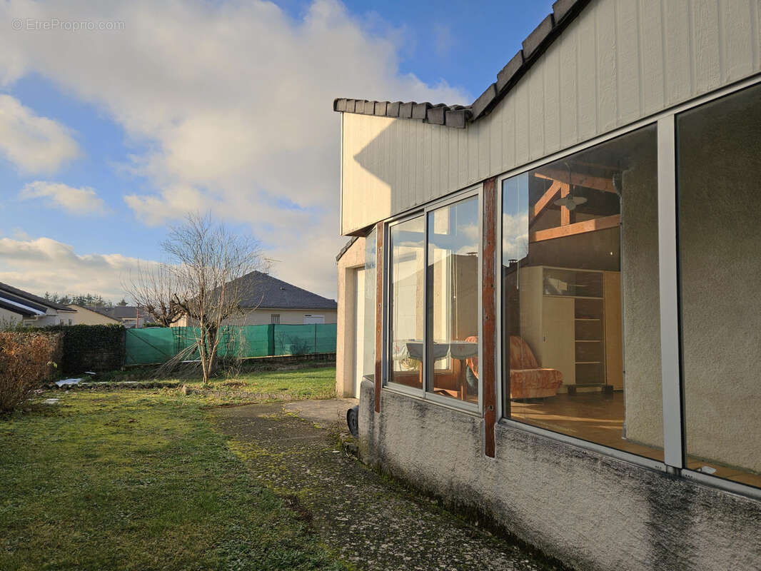 Maison à SEBAZAC-CONCOURES