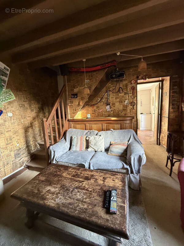 Maison à VERT-SAINT-DENIS