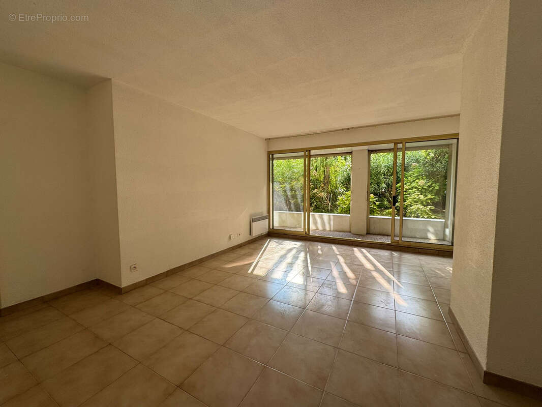 Appartement à MENTON