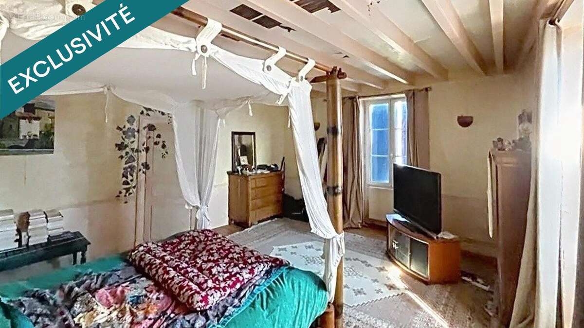 Maison 302 m² à Juille  - photo 5