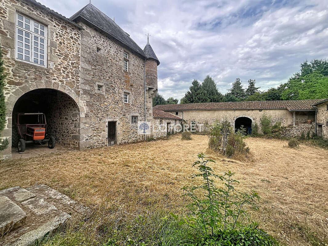 logis dépendances parcSecondigny 10 pièce(s) m2 - photo 20