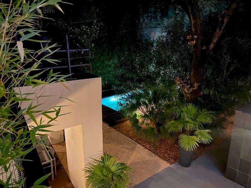 Maison à MONTELIMAR