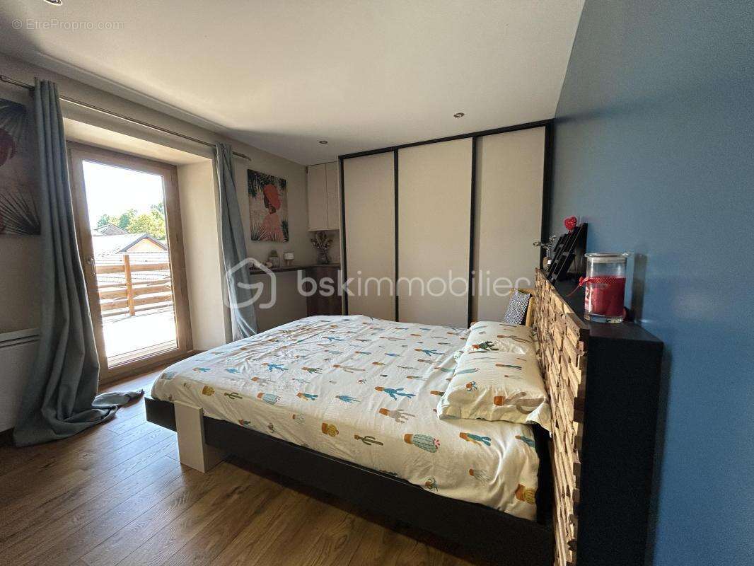 Appartement à GRESY-SUR-AIX