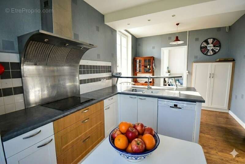Maison de ville à vendre 6 pièces  (167 m2) 4 chambres, 2 s d'eau, 2 WC. 1 Garage et un jardin - photo 12