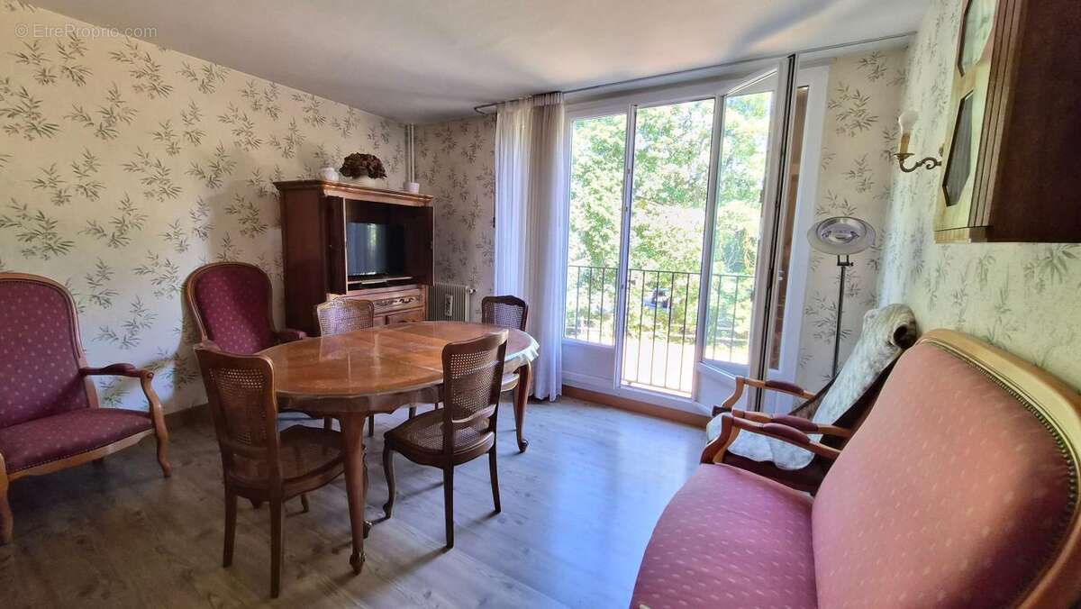 T3 de 56,96 m², premier étage, parking et caves privés - photo 3