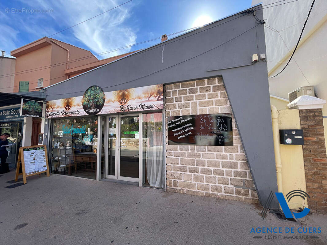Commerce à CARQUEIRANNE