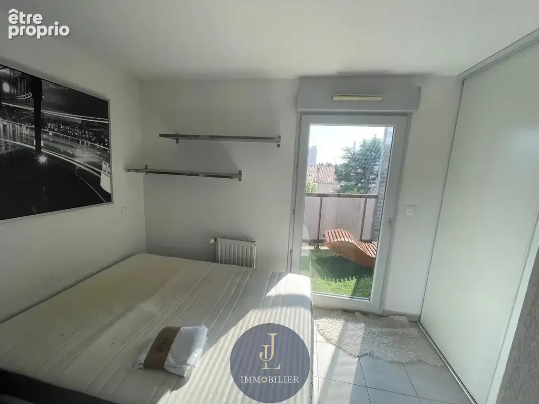 Charmant T3 lumineux avec grande terrasse et double stationnement. - photo 9