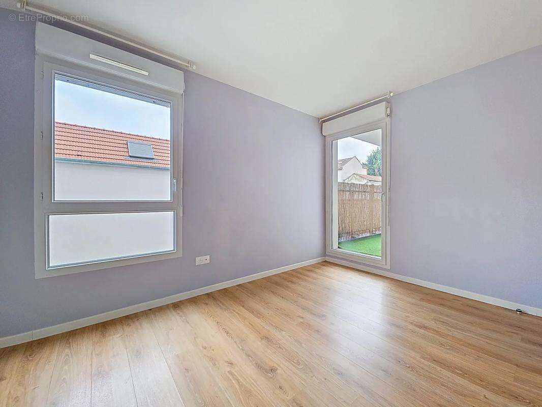 Appartement à ROMAINVILLE