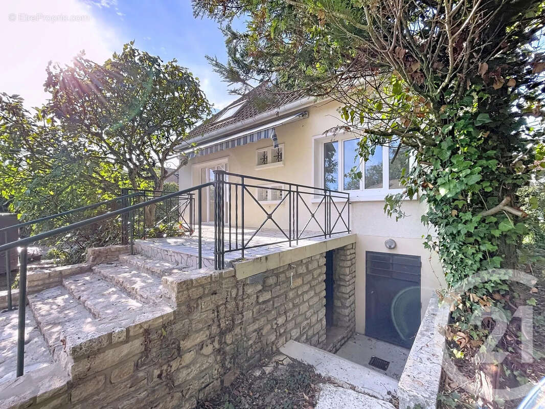 Maison à SAINT-ANDRE-LES-VERGERS