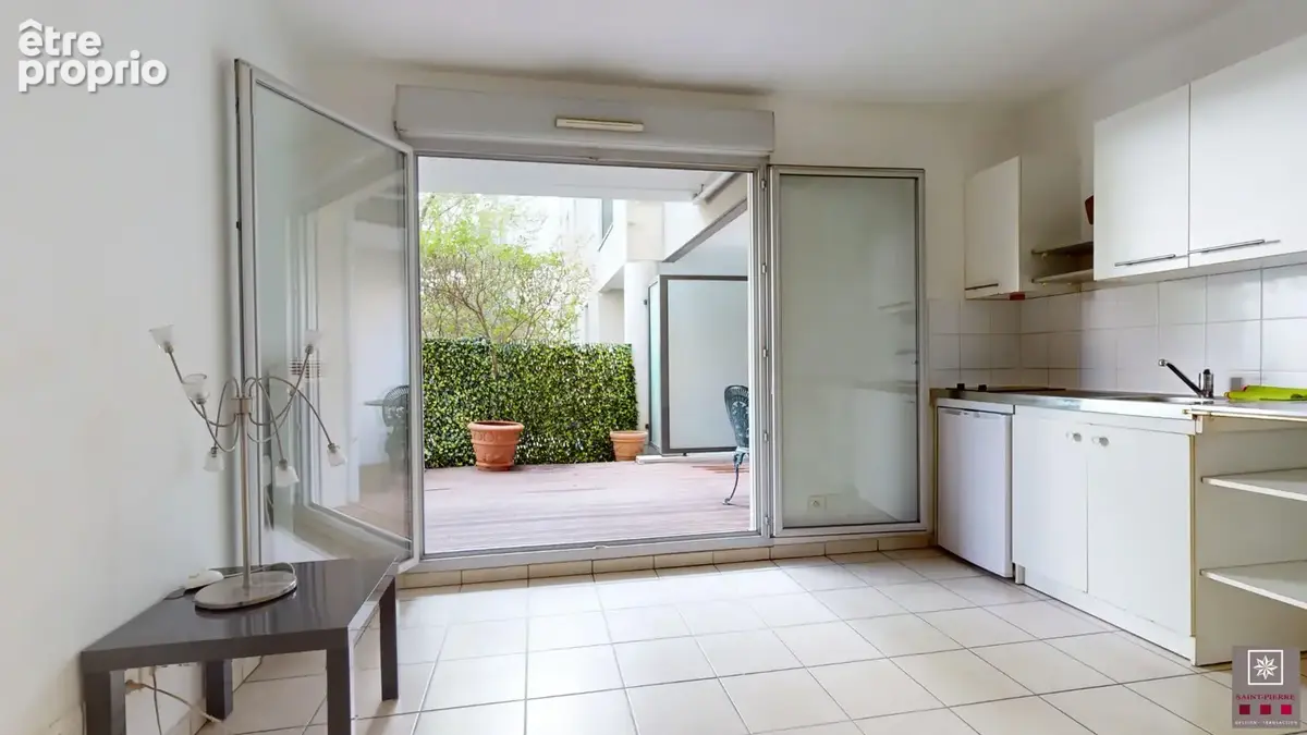 VILLEURBANNE / REPUBLIQUE - Studio de 27,21 m2 avec terrasse privative - photo 6