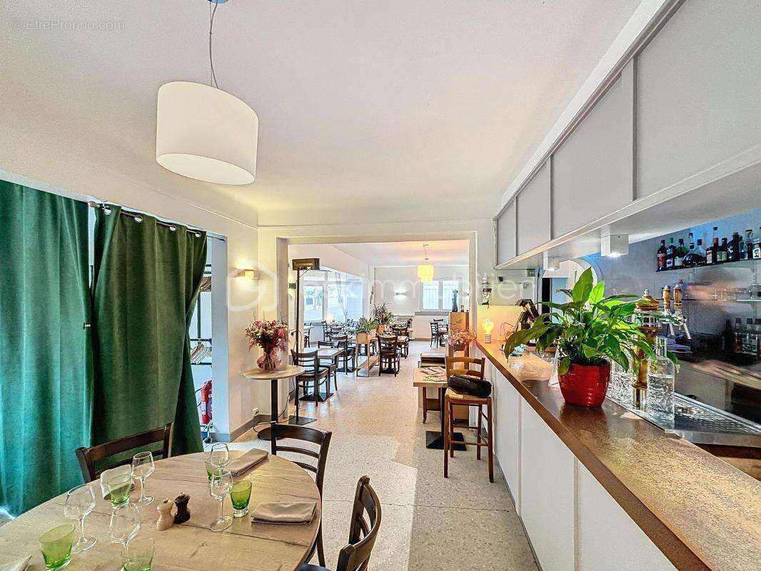 Commerce à SAVIGNY-SUR-ORGE