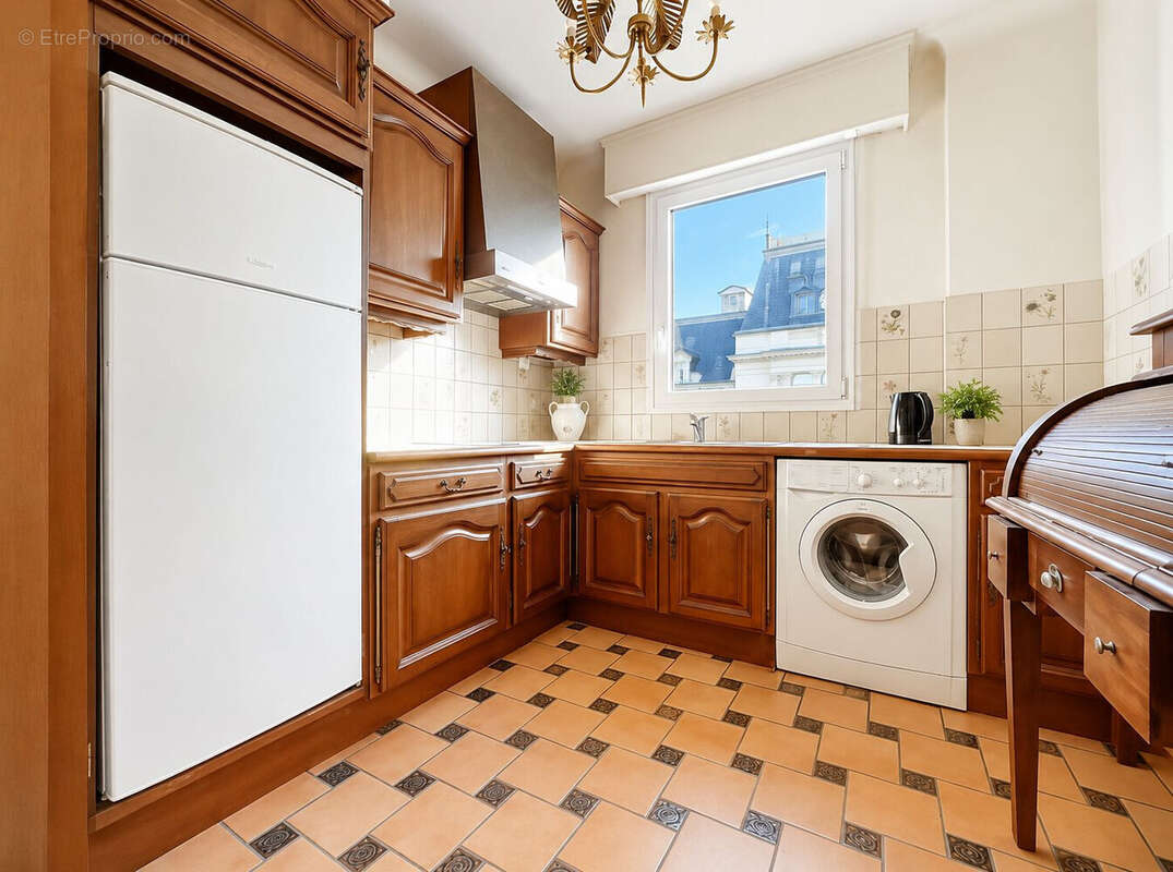 Appartement 54 m² à Saint-Maur-Des-Fosses  - photo 2