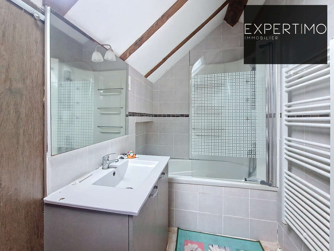 Maison à CASSAGNES-BEGONHES