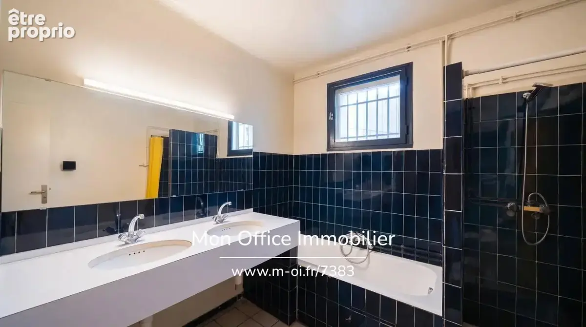 Référence : 7383-ABO - Villa de 5 chambres, terrain piscinable dans un environnement calme et privilégié à Eguilles - photo 10