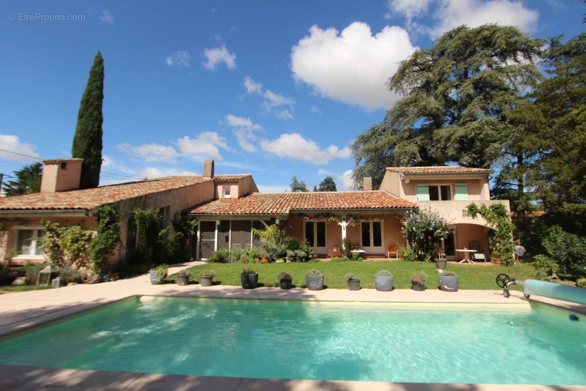 Maison à ROMANS-SUR-ISERE