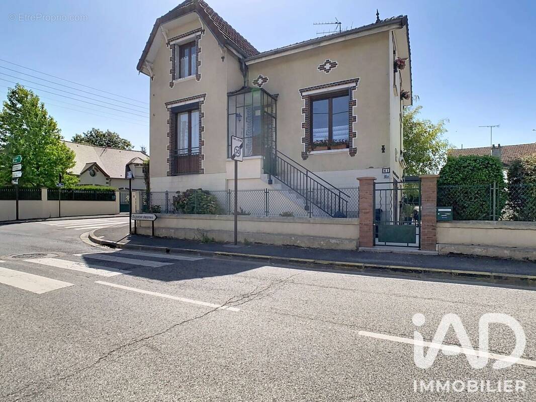 Photo 1 - Maison à SEZANNE