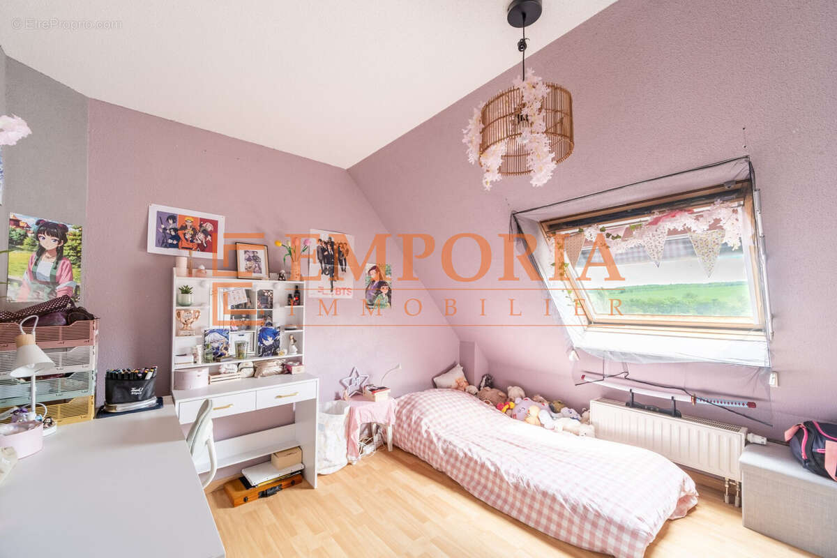 Maison 92 m² à Altkirch  - photo 6