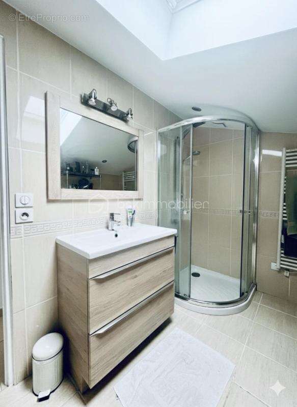 Maison à OZOIR-LA-FERRIERE