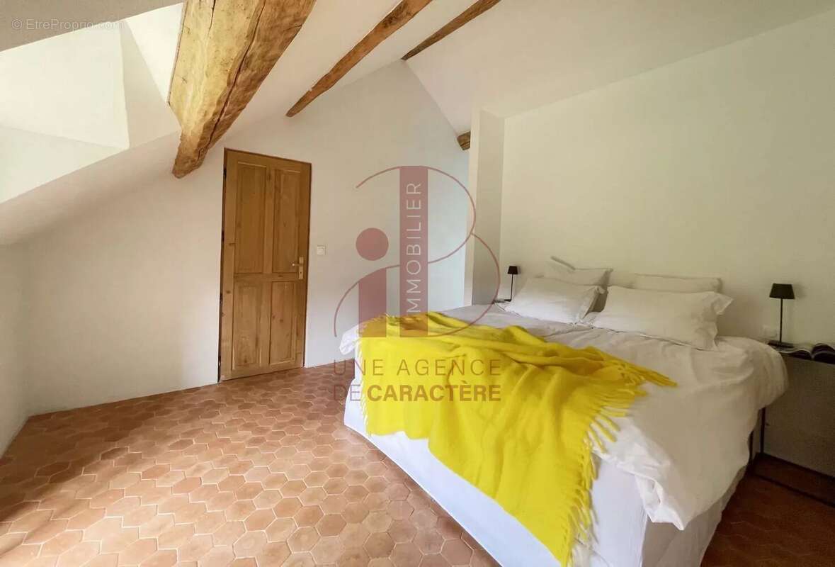 Maison à FONTAINEBLEAU