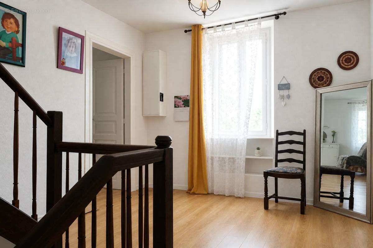 Maison à LABATUT-RIVIERE
