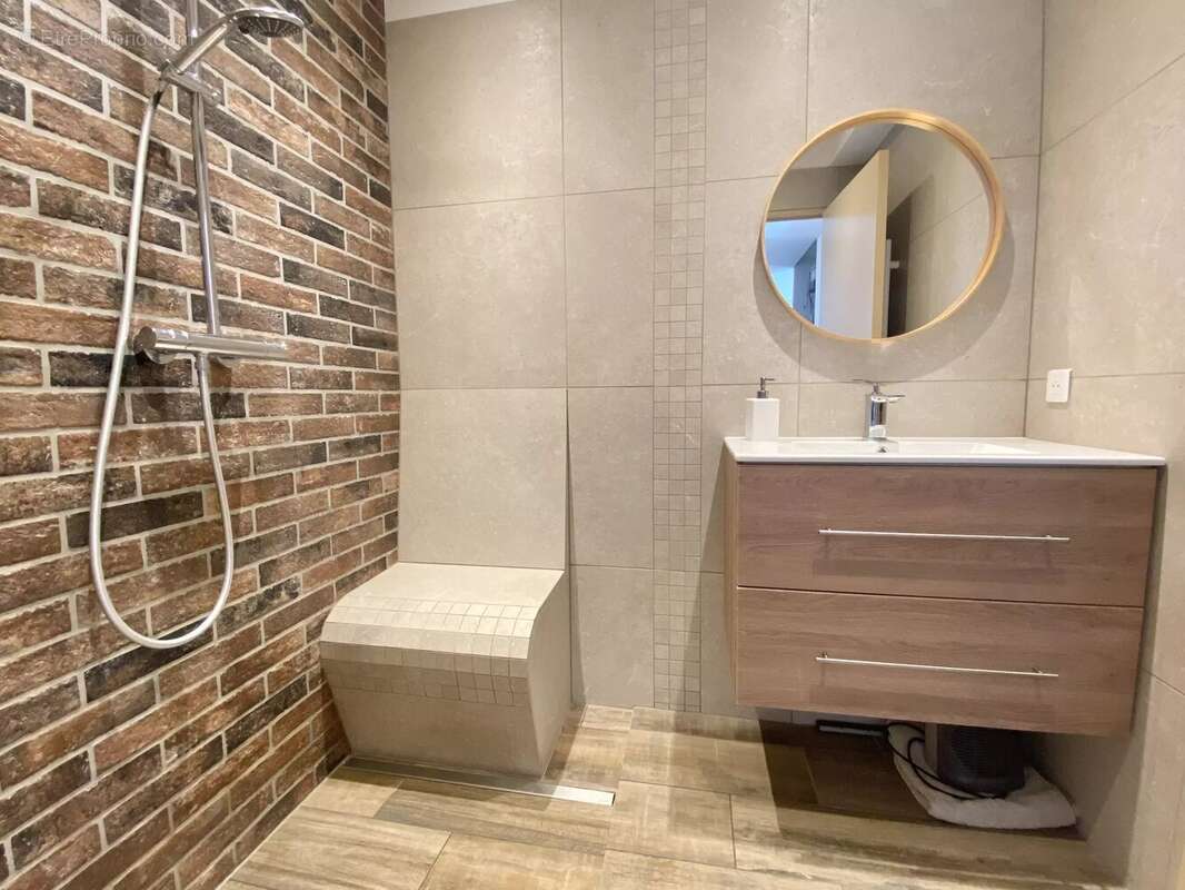 Appartement à ROQUEBRUNE-CAP-MARTIN