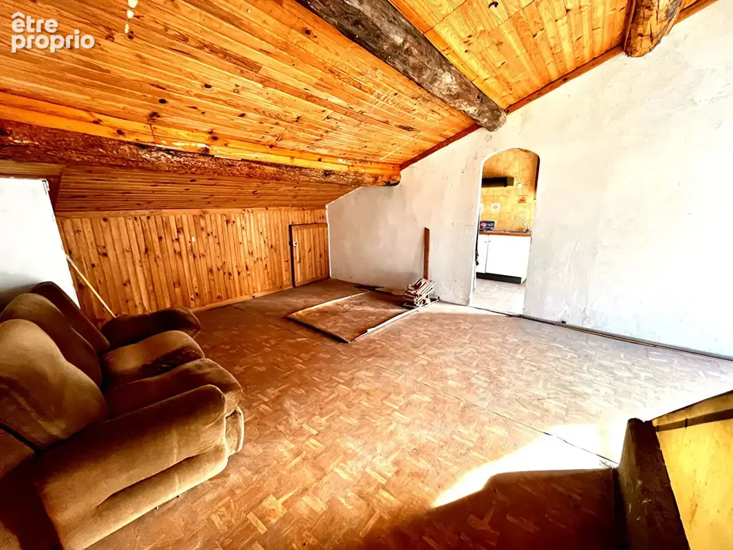Lots d'appartements à rénover avec caves et parcelles de terrain sur Villars sur Var ! - photo 9
