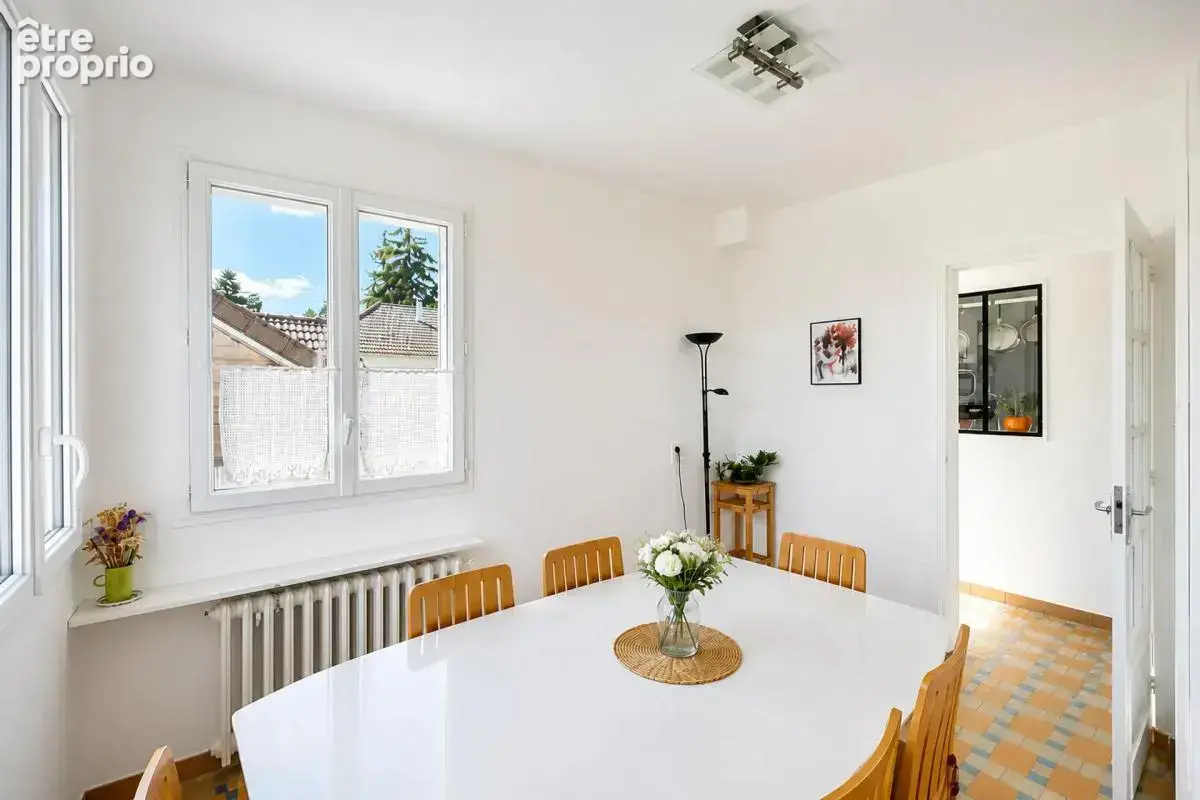 Maison entièrement rénovée de 5 pièces - 84 m2 -  Mareil-Marly - photo 4