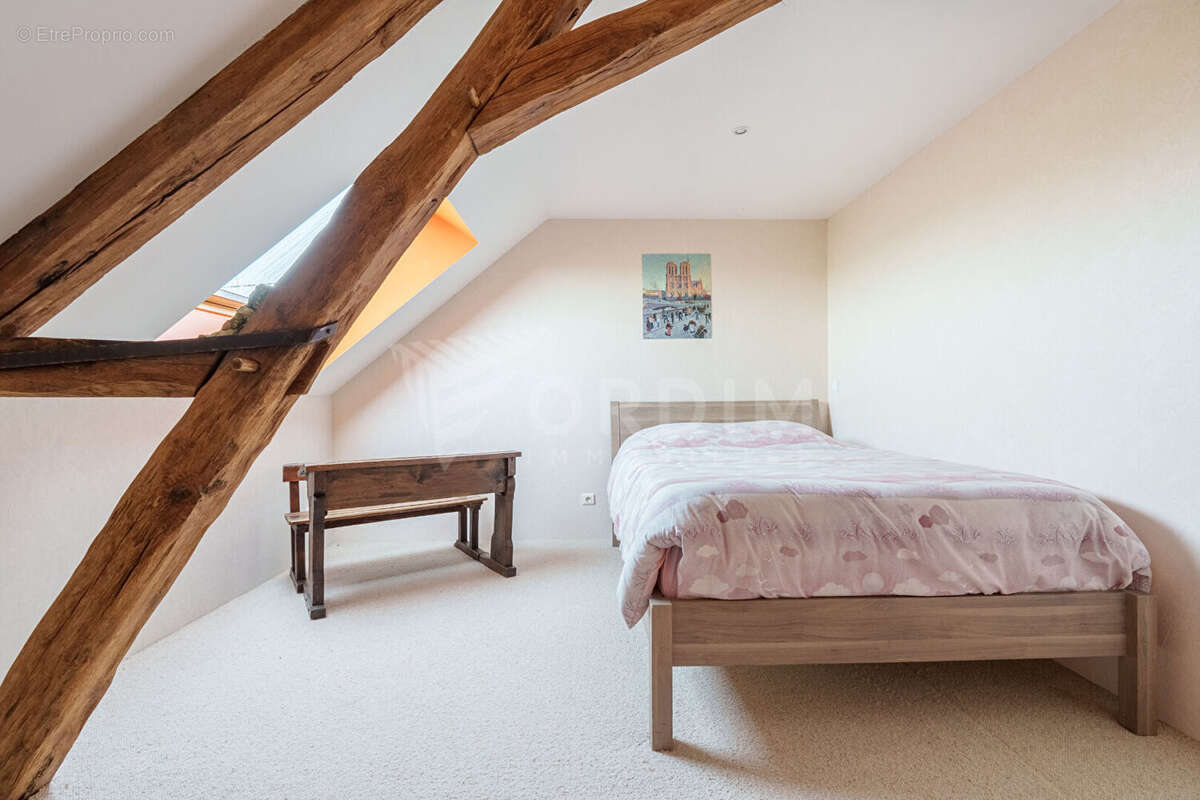 Maison à EGRISELLES-LE-BOCAGE