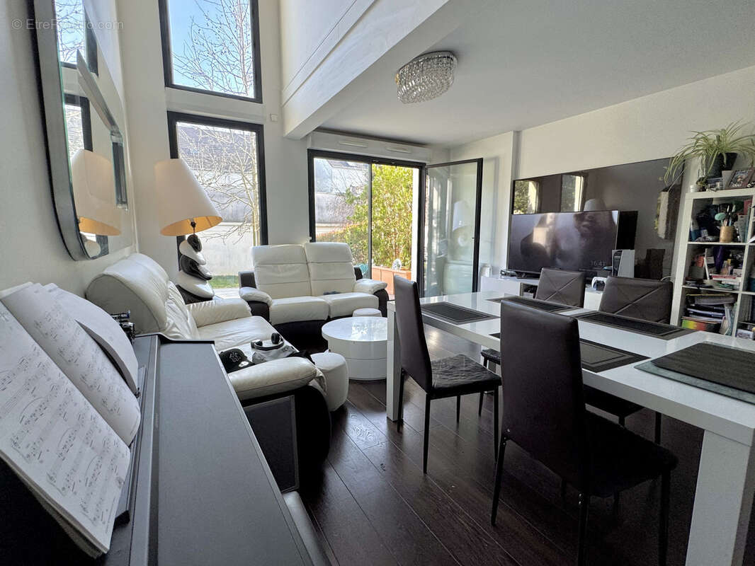 Maison à CHOISY-LE-ROI