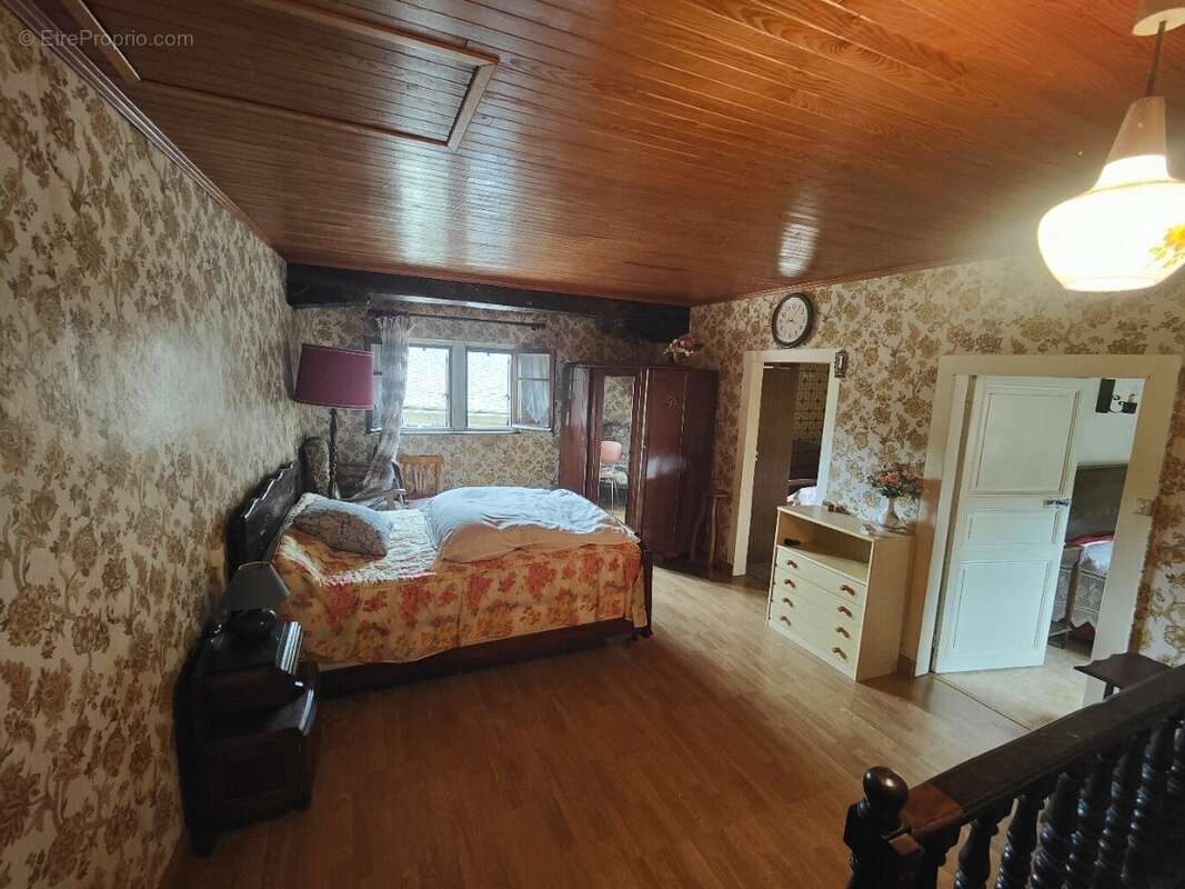 Calmont-maison avec jardin a renover - photo 17