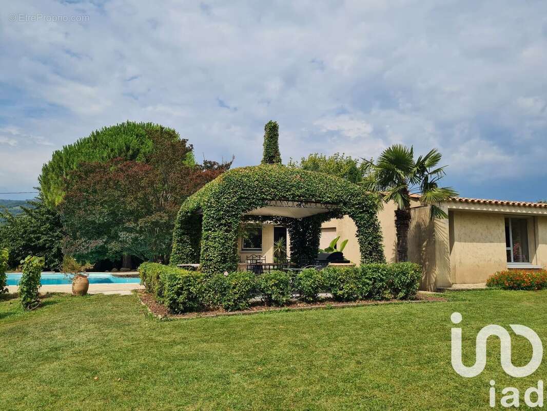 Photo 2 - Maison à CHOMERAC