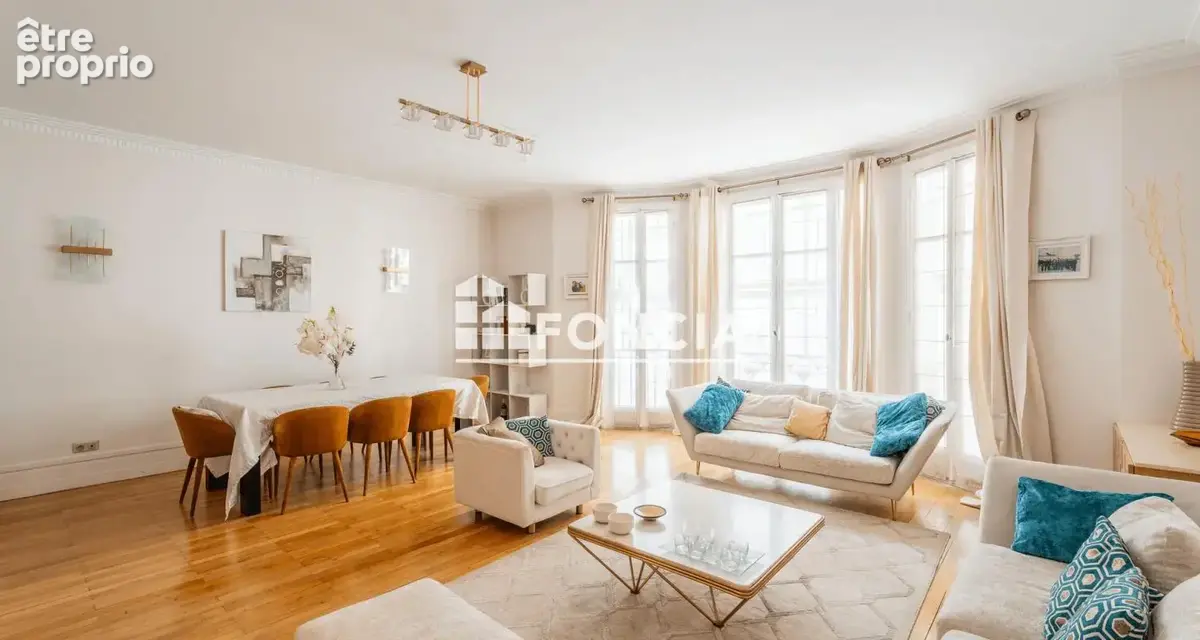 Appartement 5 pièces 195 m² · à Paris-16e · 195 m² · 1 980 000 €