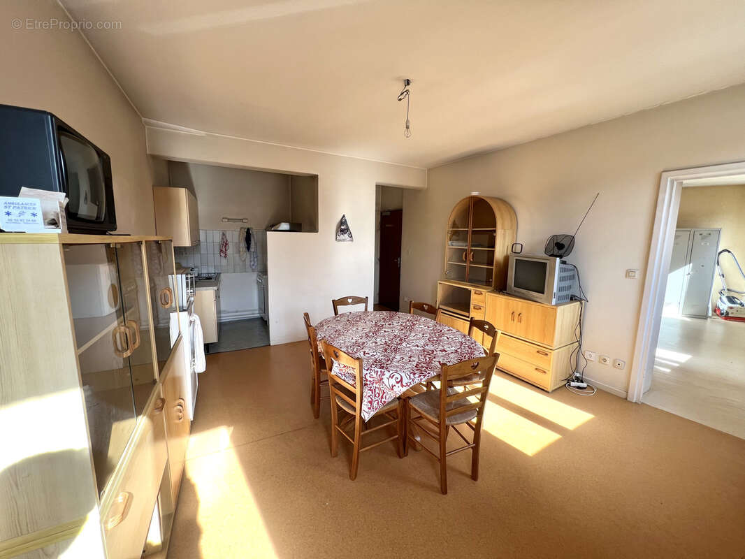 Appartement à EGLETONS