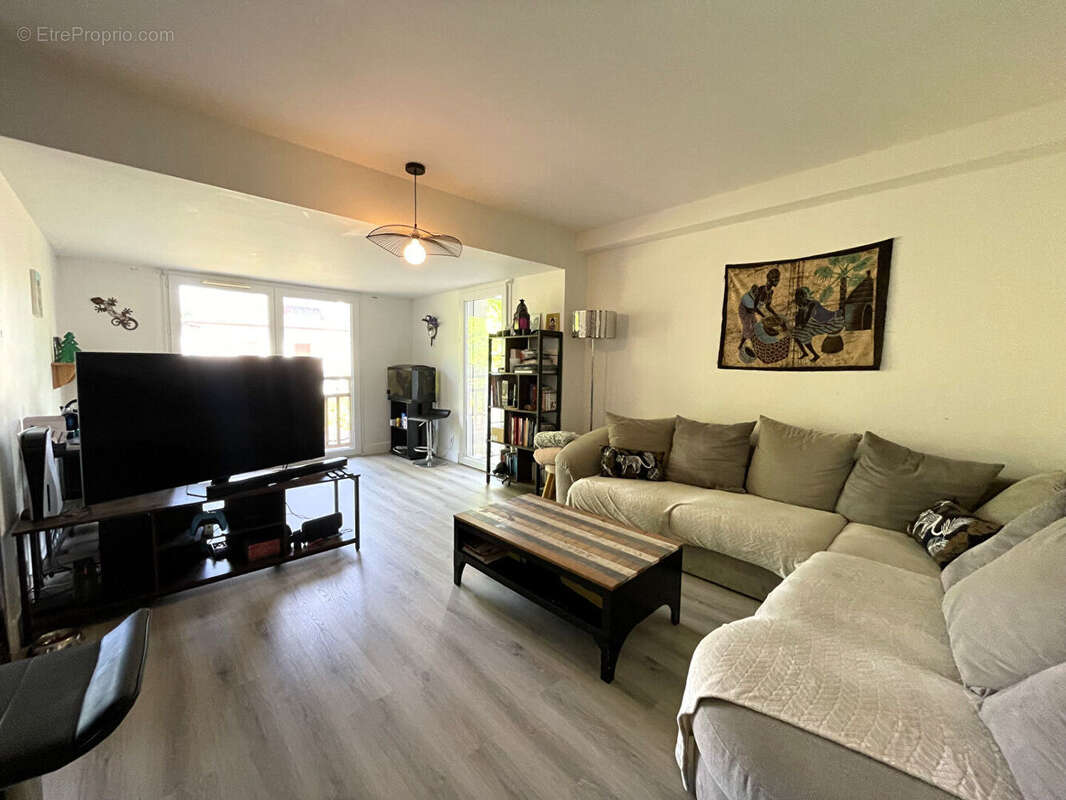 Saint-martin-de-seignanx - bel appartement t3 - photo 2