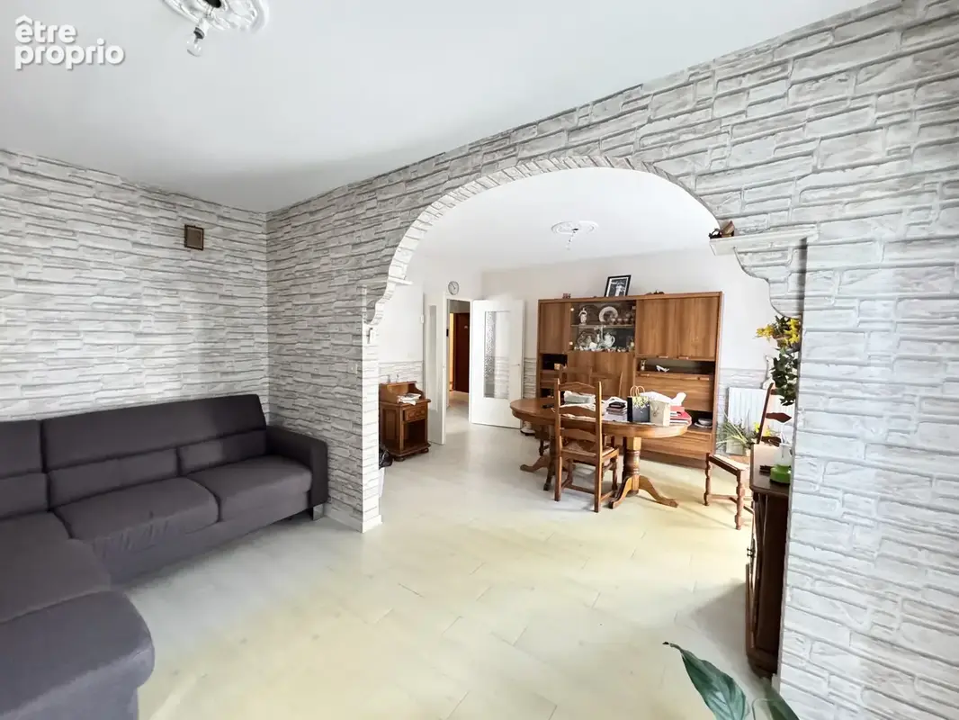 Photo Appartement à Saint-Fons au prix de 134 900€