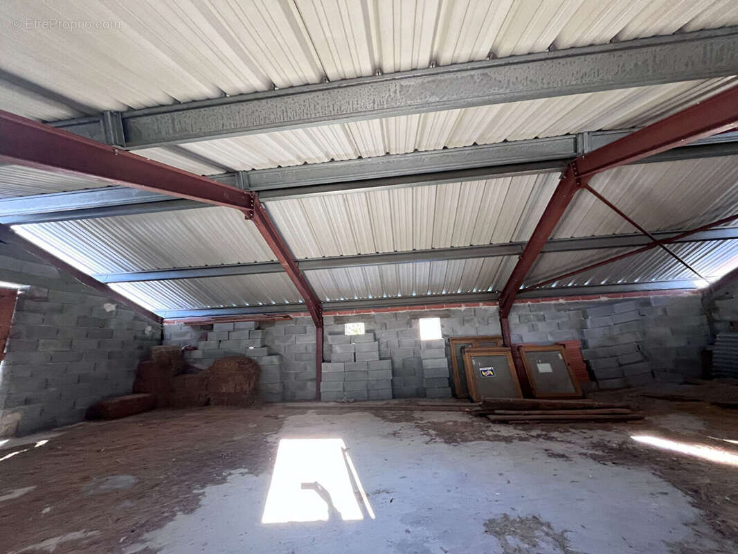 Photo 6 - Commerce à CREVOUX