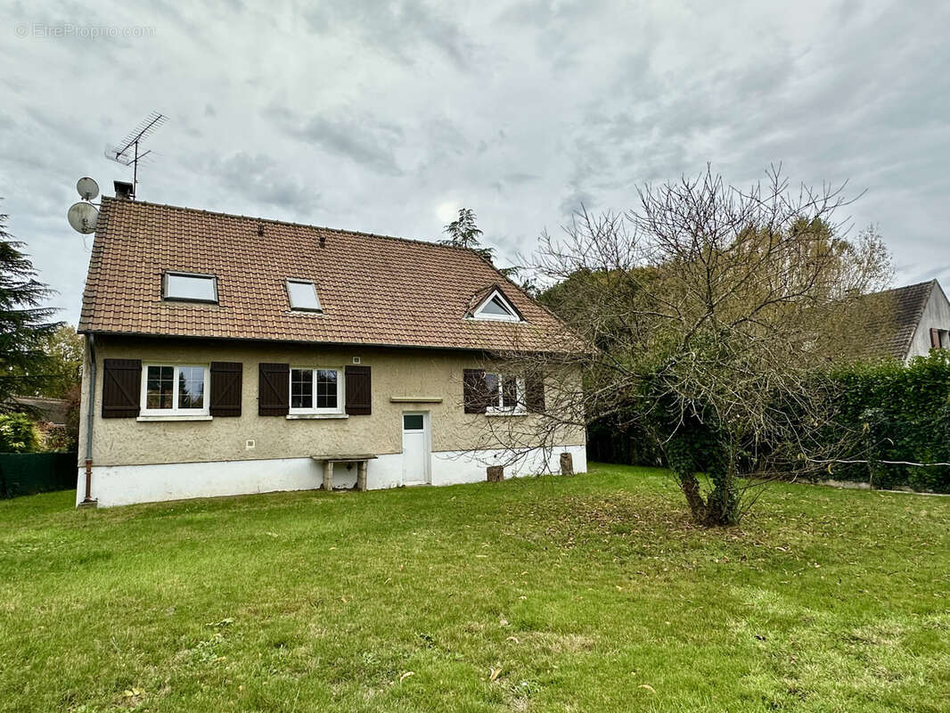 Maison à SAINT-SAUVEUR-SUR-ECOLE