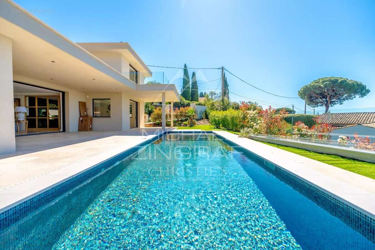 Villa Sainte-Maxime - Raffinement contemporain avec vue mer. - photo 5