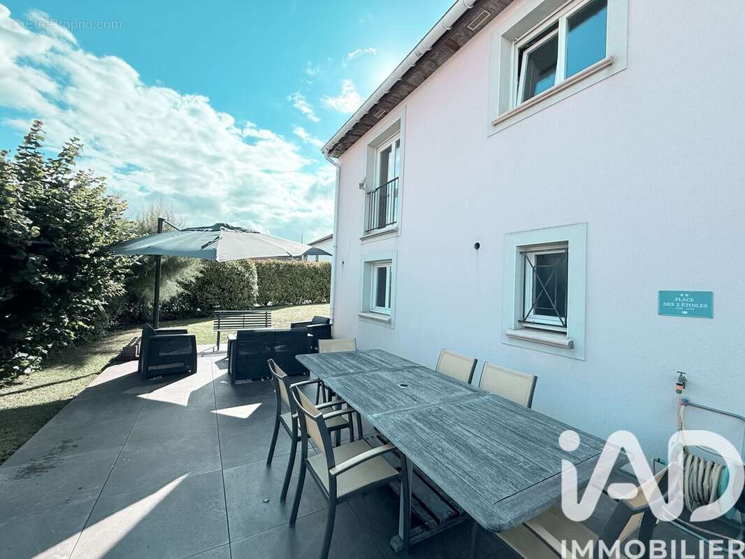 Photo 2 - Maison à RUSSANGE